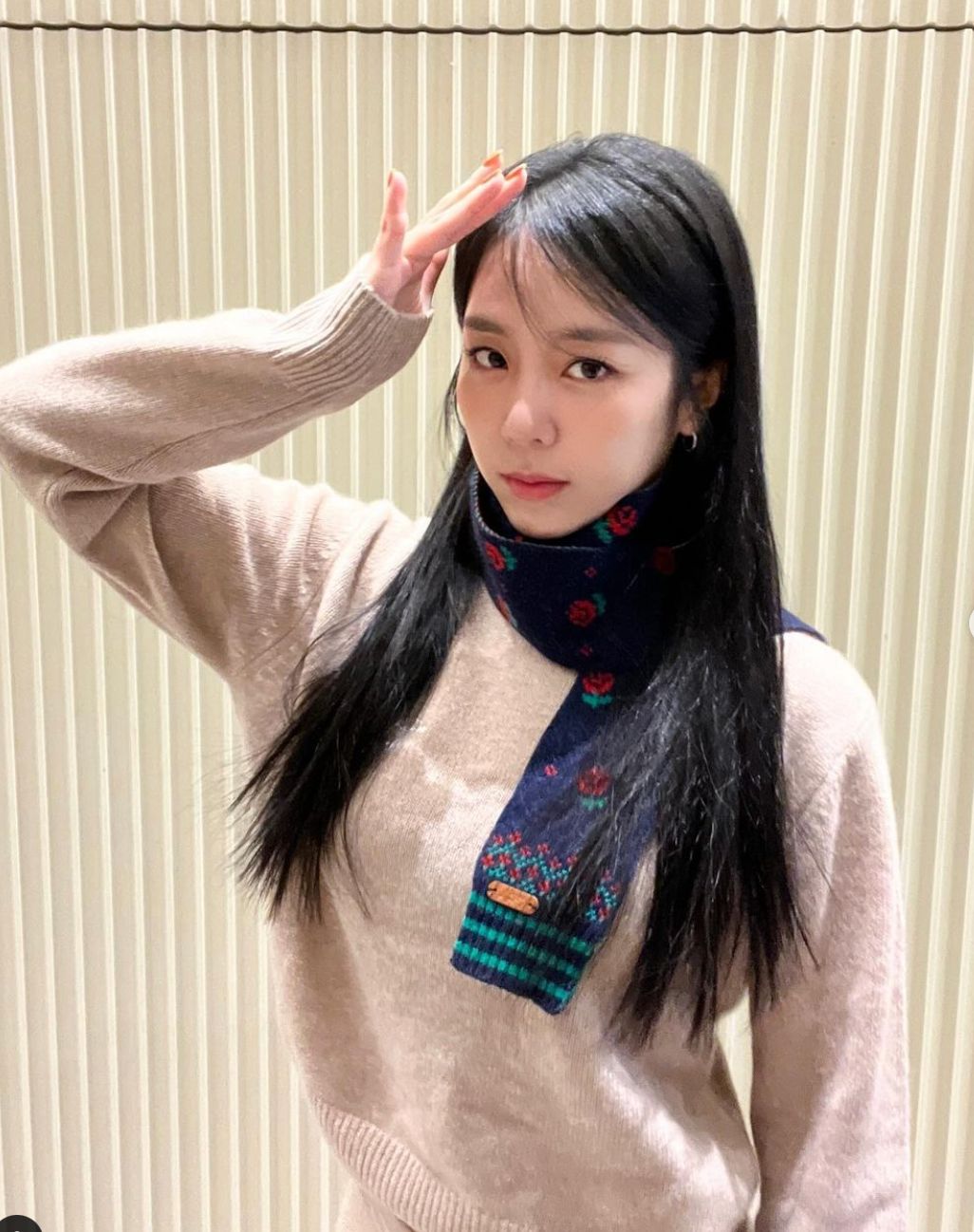 popular-idol-severs-ties-with-actress-after-verbal-attack-koreaboo